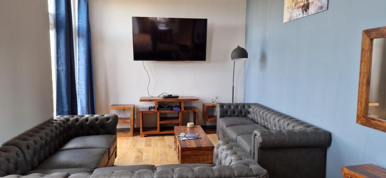 Luxury 4 Bedroom Cottage With Stunning Views Near Fairy Pools! Карбост Екстер'єр фото