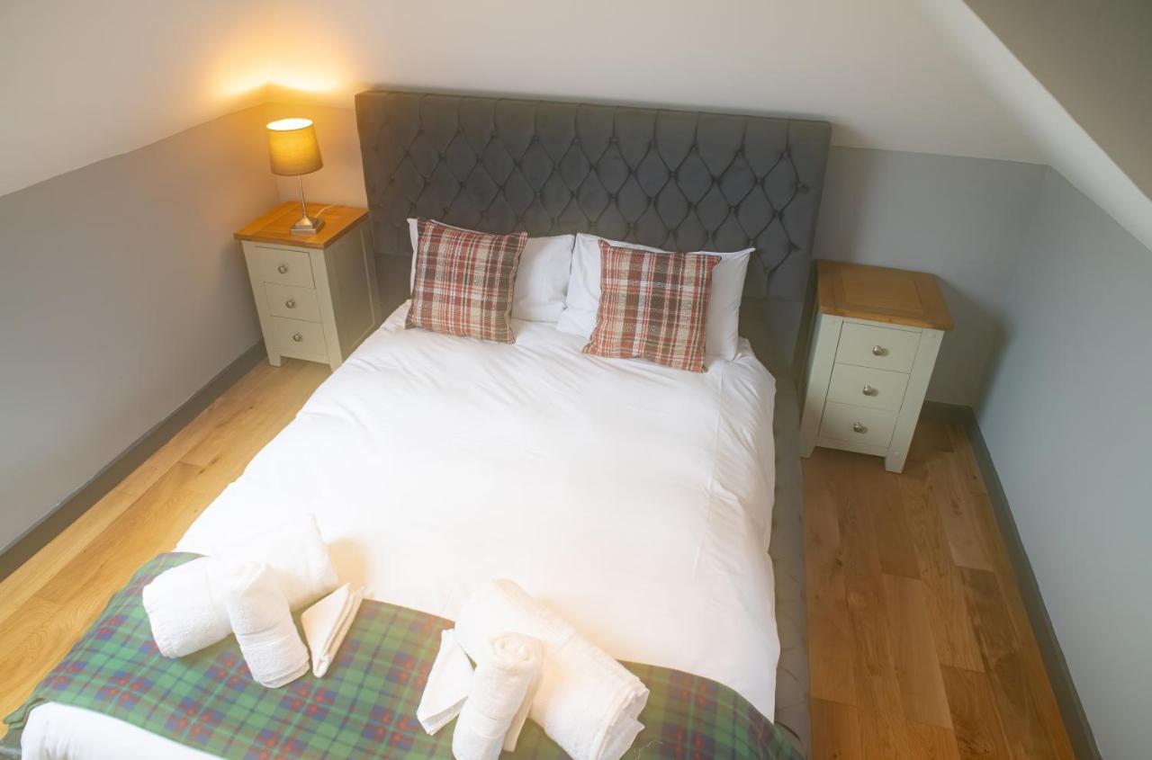 Luxury 4 Bedroom Cottage With Stunning Views Near Fairy Pools! Карбост Екстер'єр фото