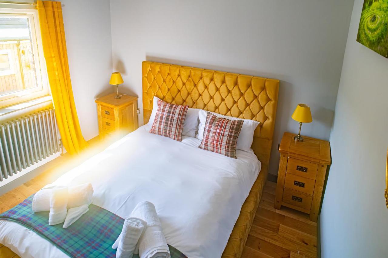 Luxury 4 Bedroom Cottage With Stunning Views Near Fairy Pools! Карбост Екстер'єр фото