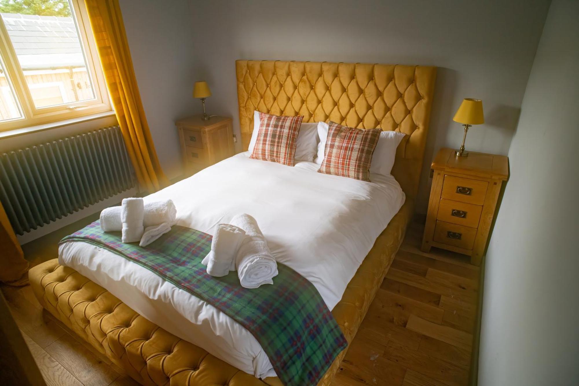 Luxury 4 Bedroom Cottage With Stunning Views Near Fairy Pools! Карбост Екстер'єр фото