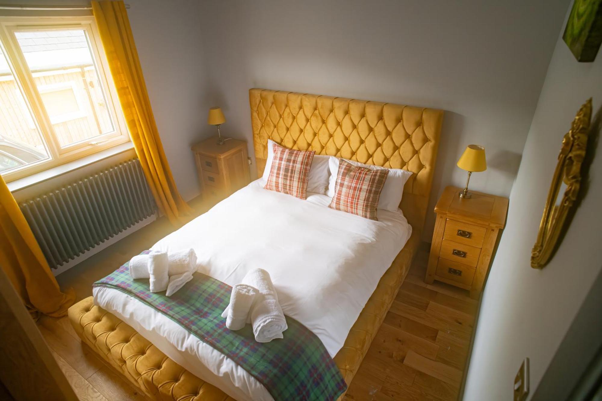 Luxury 4 Bedroom Cottage With Stunning Views Near Fairy Pools! Карбост Екстер'єр фото
