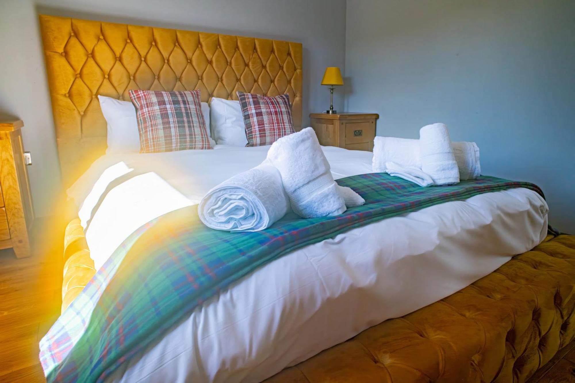 Luxury 4 Bedroom Cottage With Stunning Views Near Fairy Pools! Карбост Екстер'єр фото